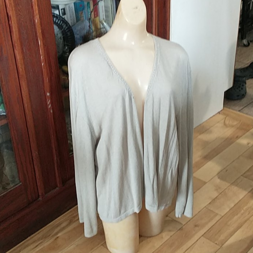 🇨🇦 Beige no button light knit Sweater